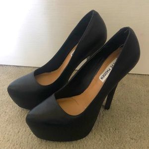 Size 8 Steve Madden pumps